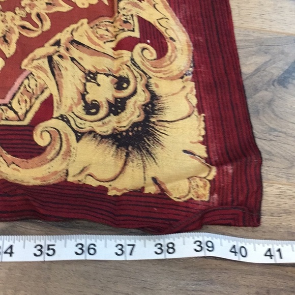 3 scarves - Picture 12 of 15